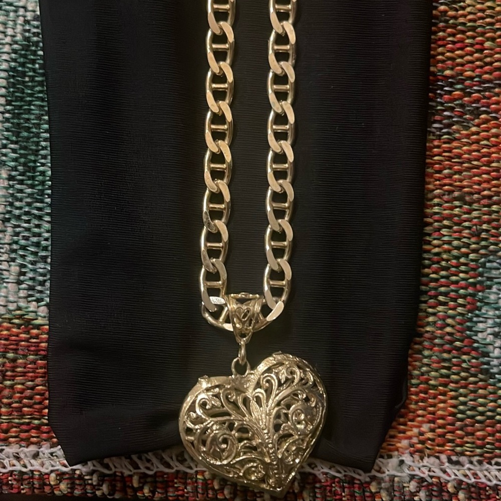 Gold Link Necklace with Lustrous Finish